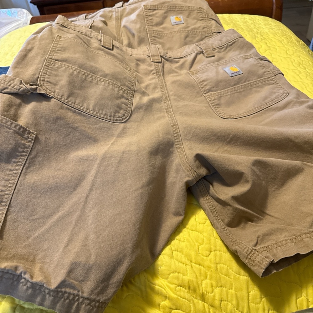 Lot of 2  men Carhartt khaki Brown Cargo Shorts